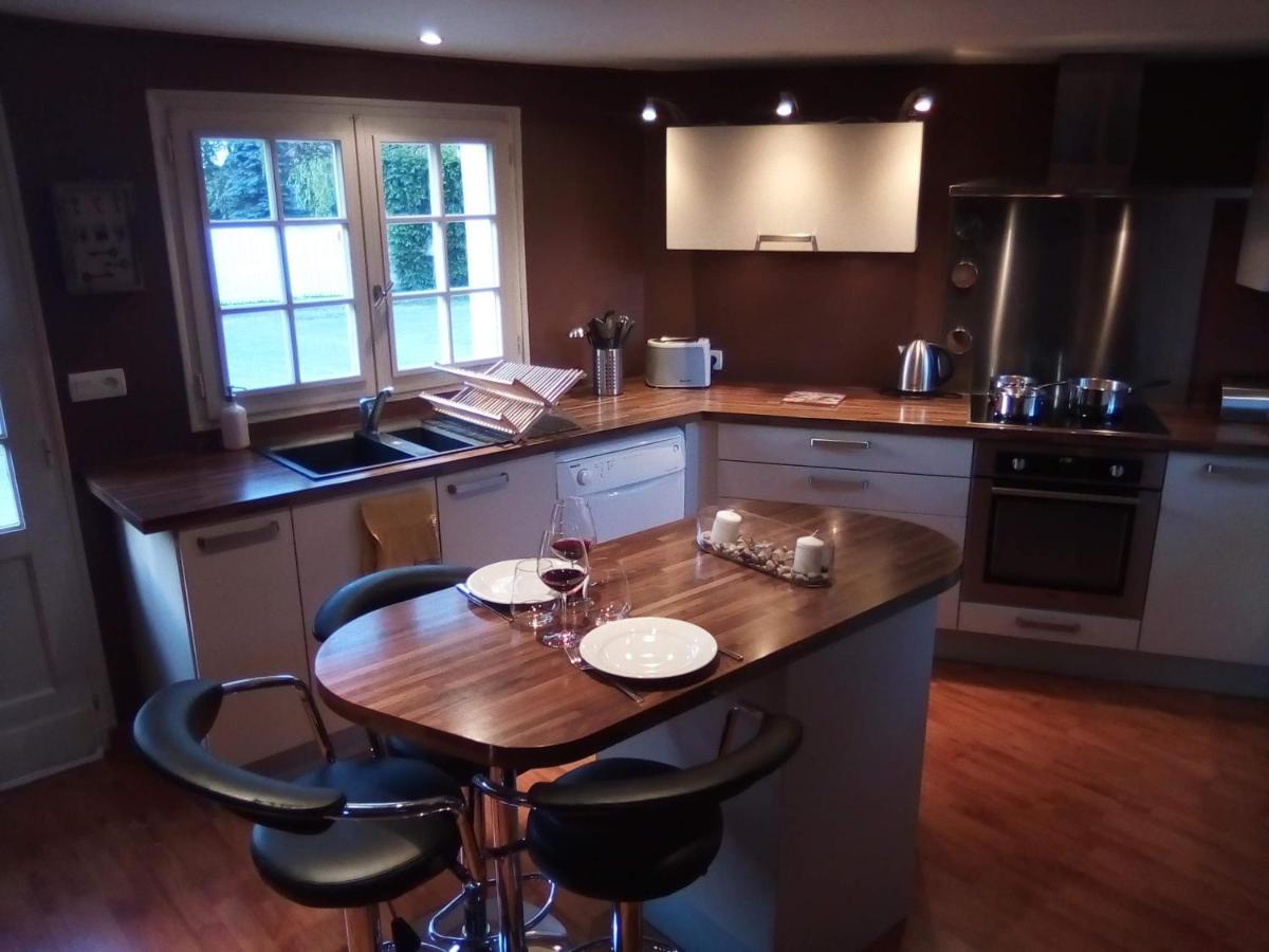 Maison Du Clocher Villa Le Planquay Екстериор снимка